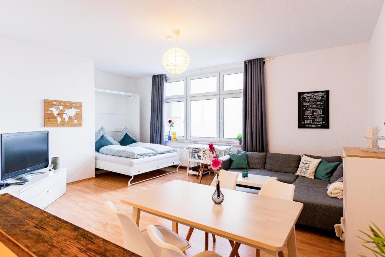 Helle Wohnung In Top-Lage, Hasselbachplatz - Altstadt, W-Lan, 4 Schlafplaetze Magdeburgo Exterior foto